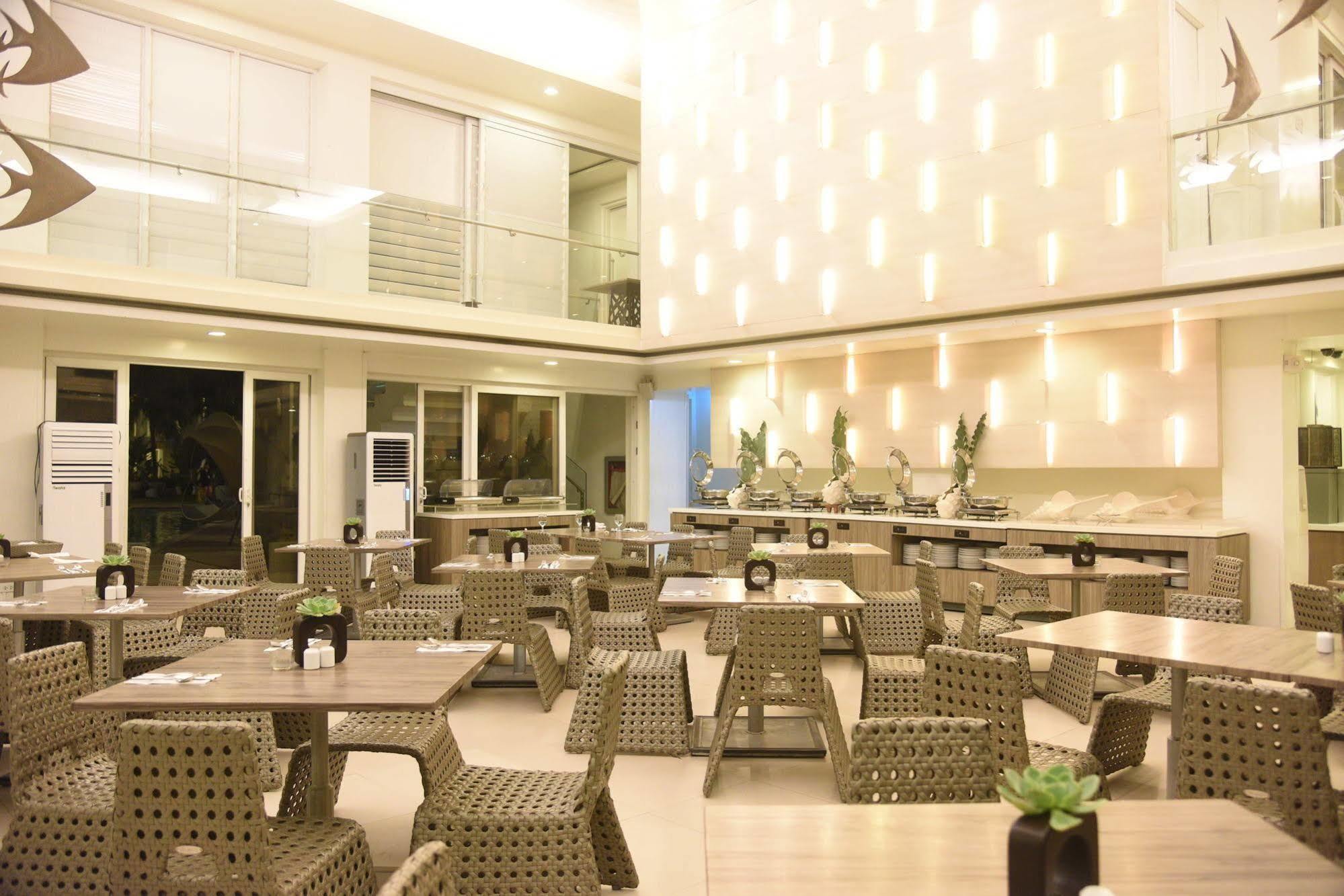 แอสทอเรีย โบราไกย์ Hotel Balabag  ภายนอก รูปภาพ